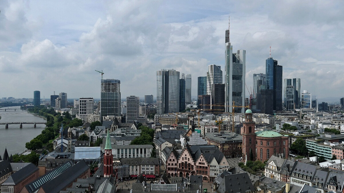 Aktien Frankfurt: Dax-Gewinne schrumpfen - Marktexperten bleiben skeptisch